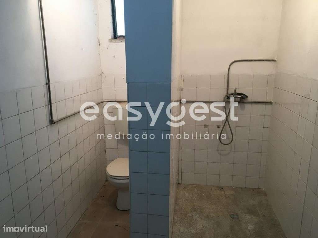 Armazém com 1670 m2 em Est. Nac. 17, Gândara de Espariz, Tábua - Grande imagem: 4/21