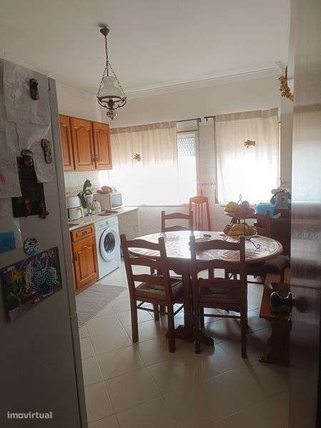 T2 no Bairro da Ouressa com arrecadação - Grande imagem: 5/8