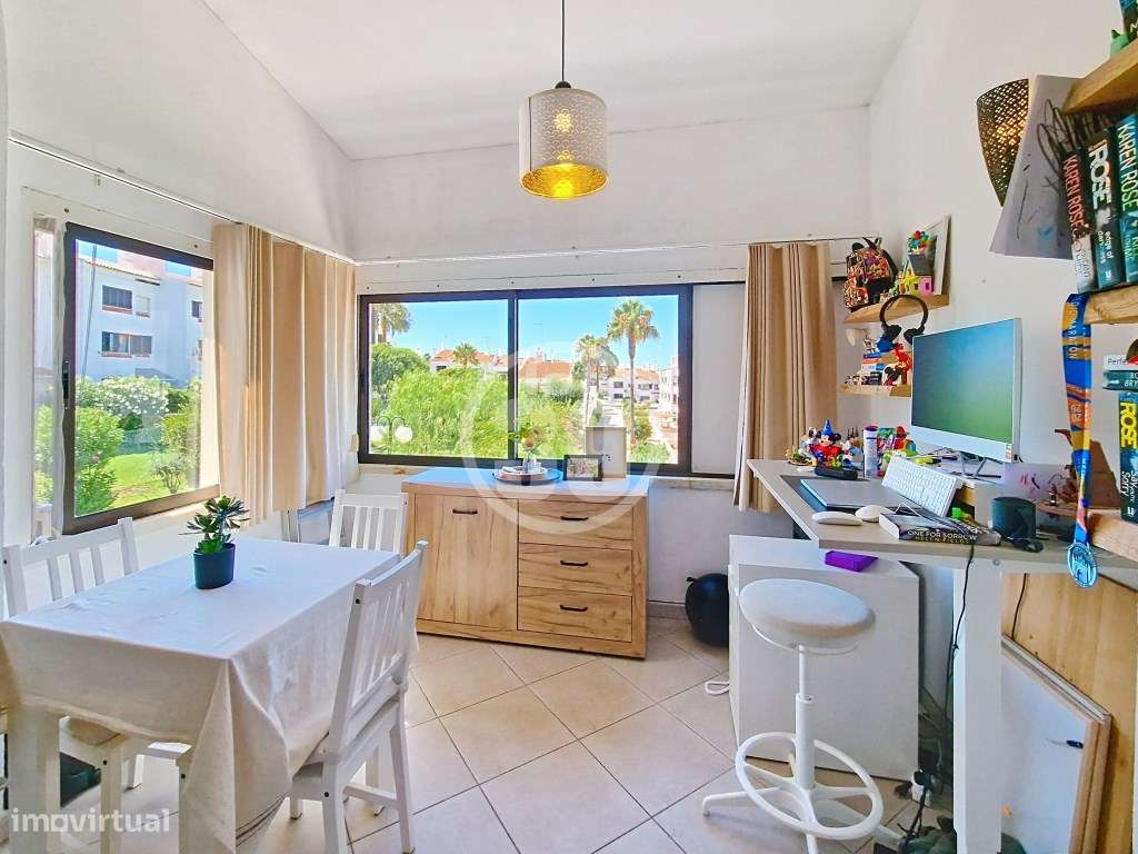 Apartamento duplex com 3 quartos, parqueamento privado e inserido n...-10