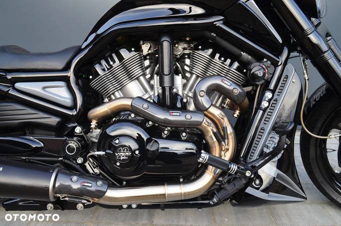 Harley-Davidson V-Rod Muscle - 17