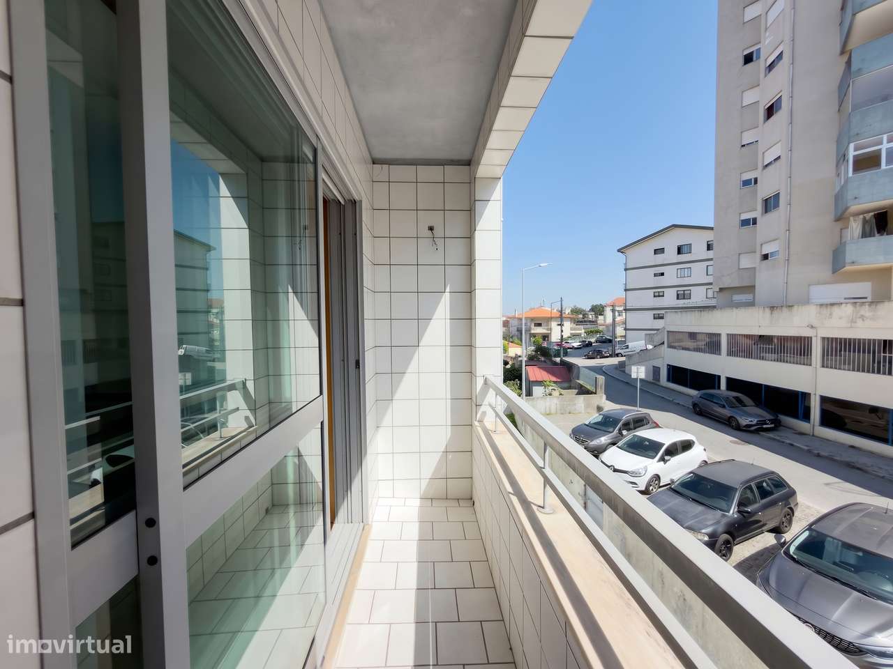 Apartamento T2 COMO NOVO Oliveira do Douro ao Intermaché-11