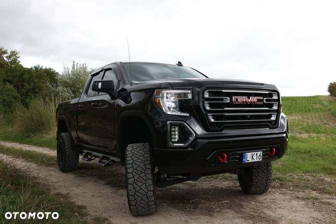 GMC Sierra - 19