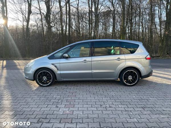 Ford S-Max - 18