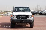 Toyota Land Cruiser - 30