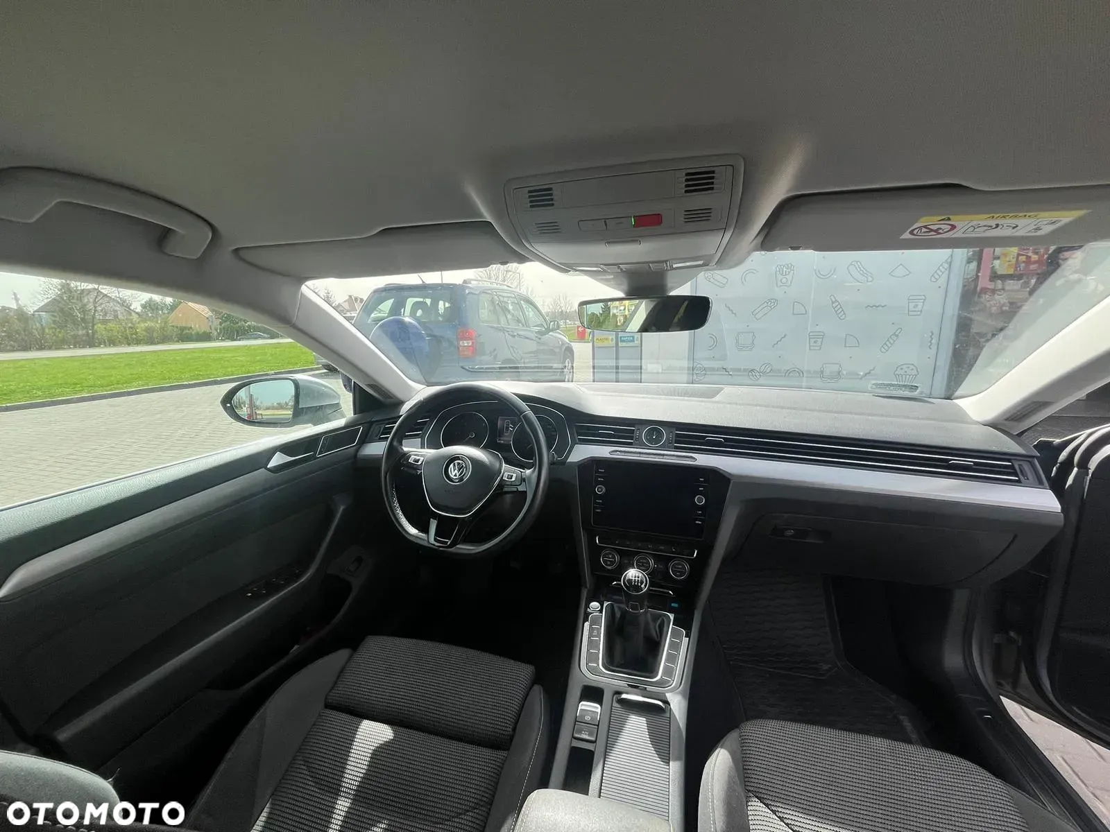 Volkswagen Arteon 2.0 TDI SCR Essence - 10