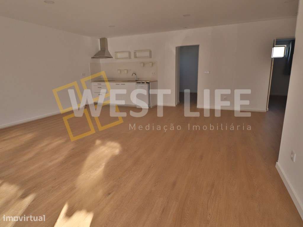 EXCLUSIVO WEST LIFE - Moradia de tipologia T1 renovada com terraço,... - Grande imagem: 5/22