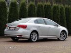 Toyota Avensis 1.8 Premium - 10