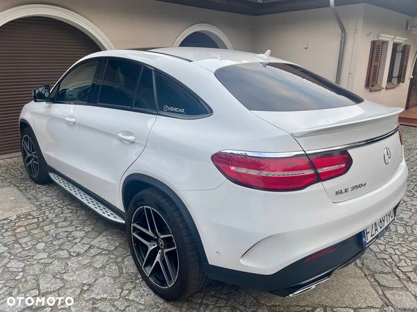 Mercedes-Benz GLE 350 d 4-Matic - 4