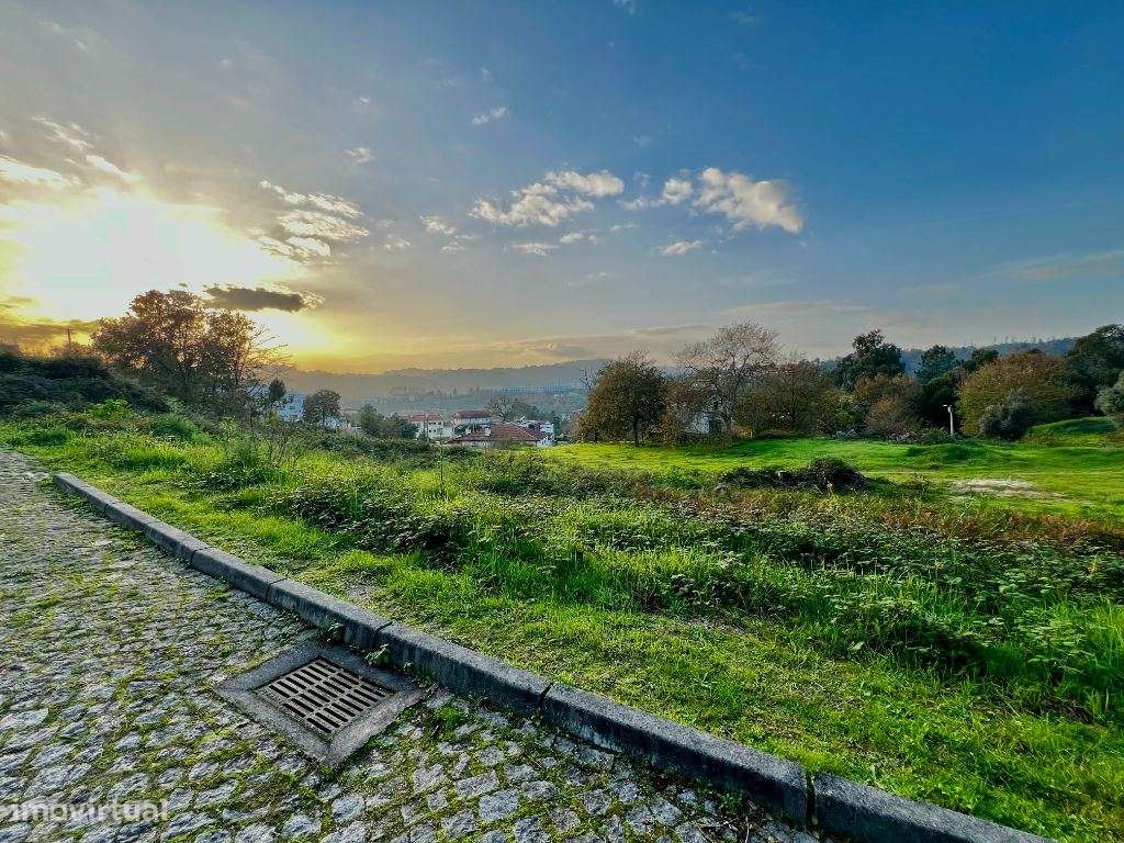 Terreno para Construção próximo ao centro da cidade de Amarante - Grande imagem: 2/9