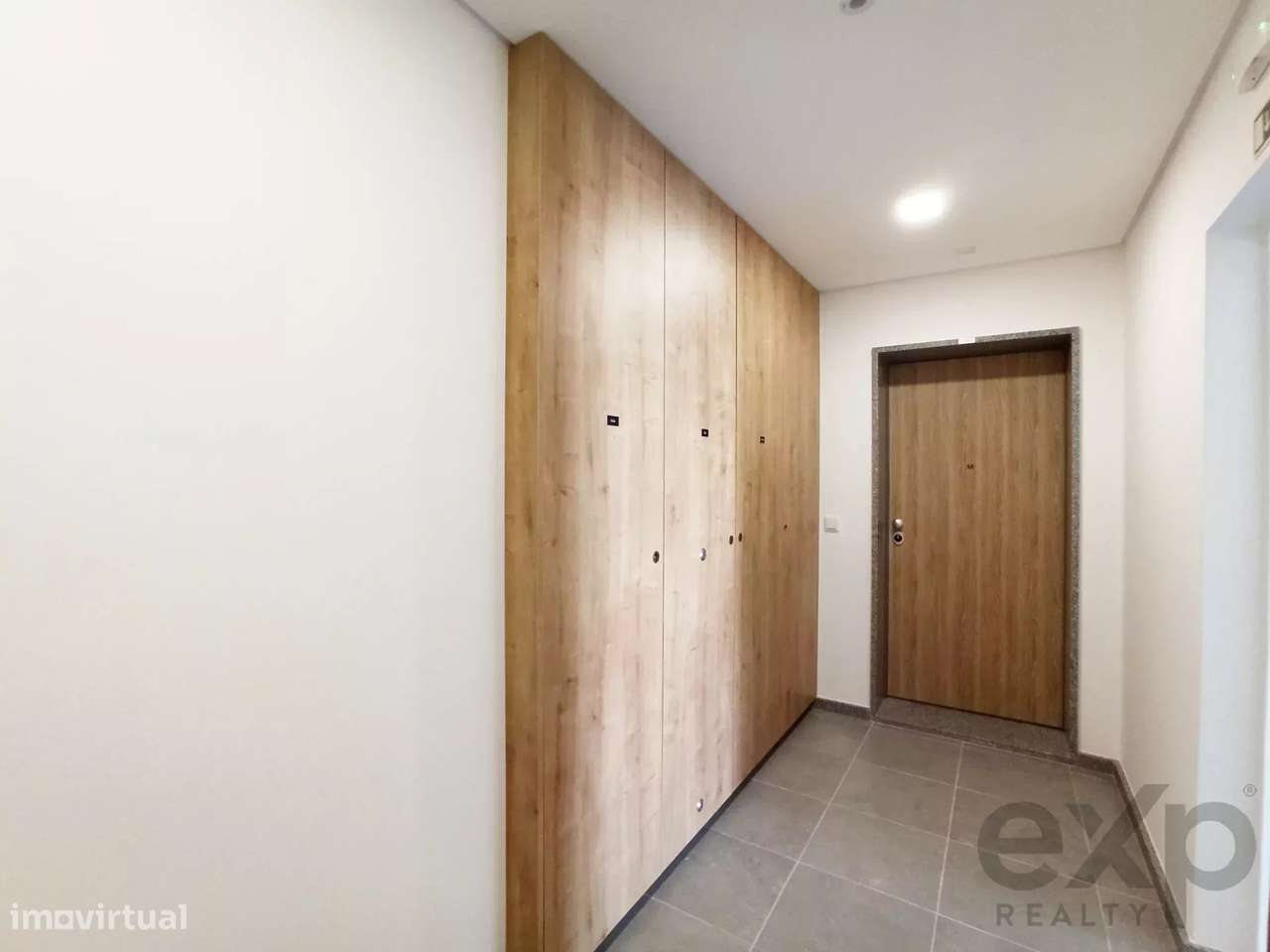 T2 Novo em condomínio fechado com piscina-6