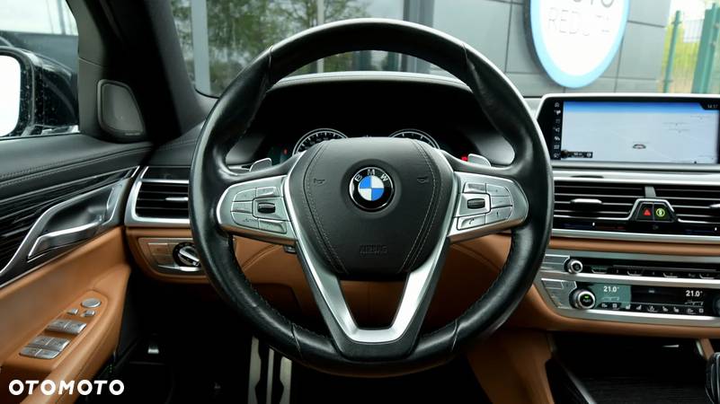 BMW Seria 7 740Ld xDrive - 31