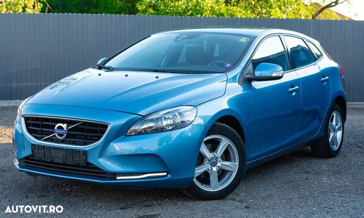 Volvo V40 - 2