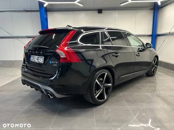 Volvo V60 T6 AWD R-Design Momentum - 12