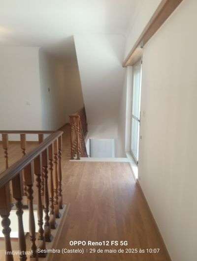 Moradia T4, localizada na zona da Cotovia, em Sesimbra-16