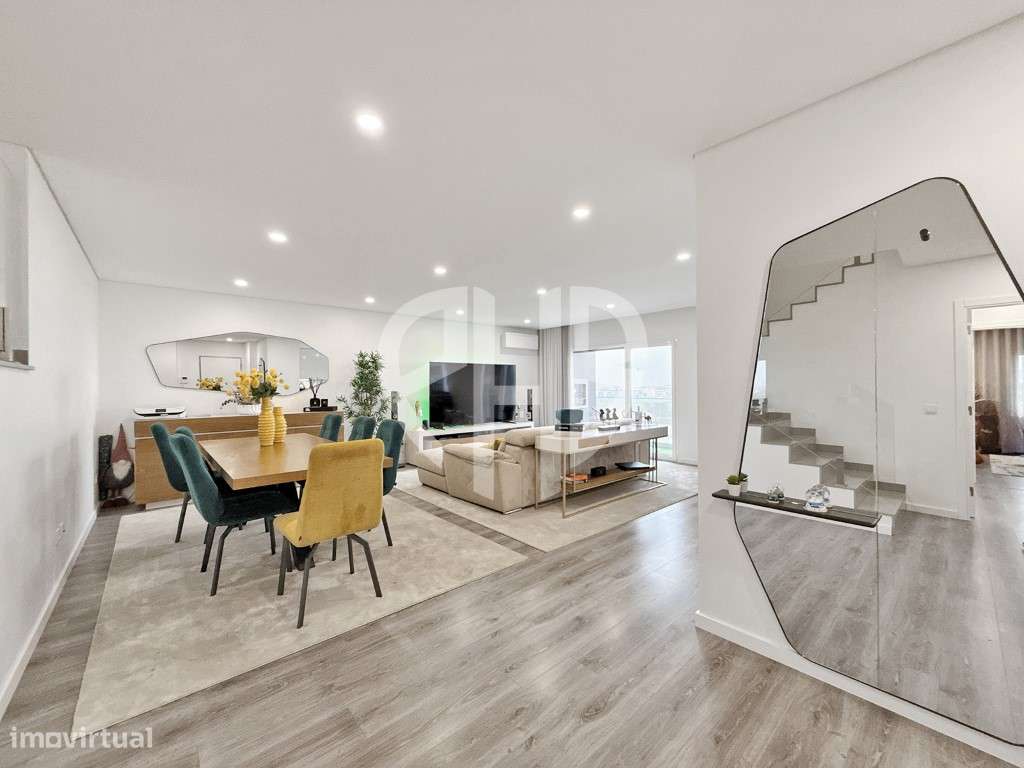 Apartamento T4 Duplex 3/ Suites com Vista Lisboa / Rio Tejo-9