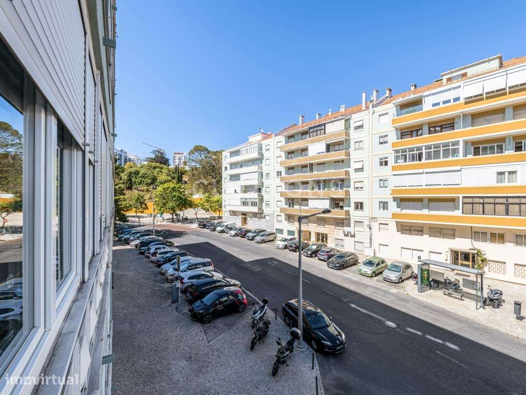 T3 no Restelo, varanda vista jardim e cidade-11