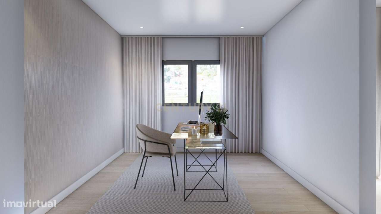 Moradia T4 na Venda do Pinheiro — Elegância, Conforto e Qualidade de V-11