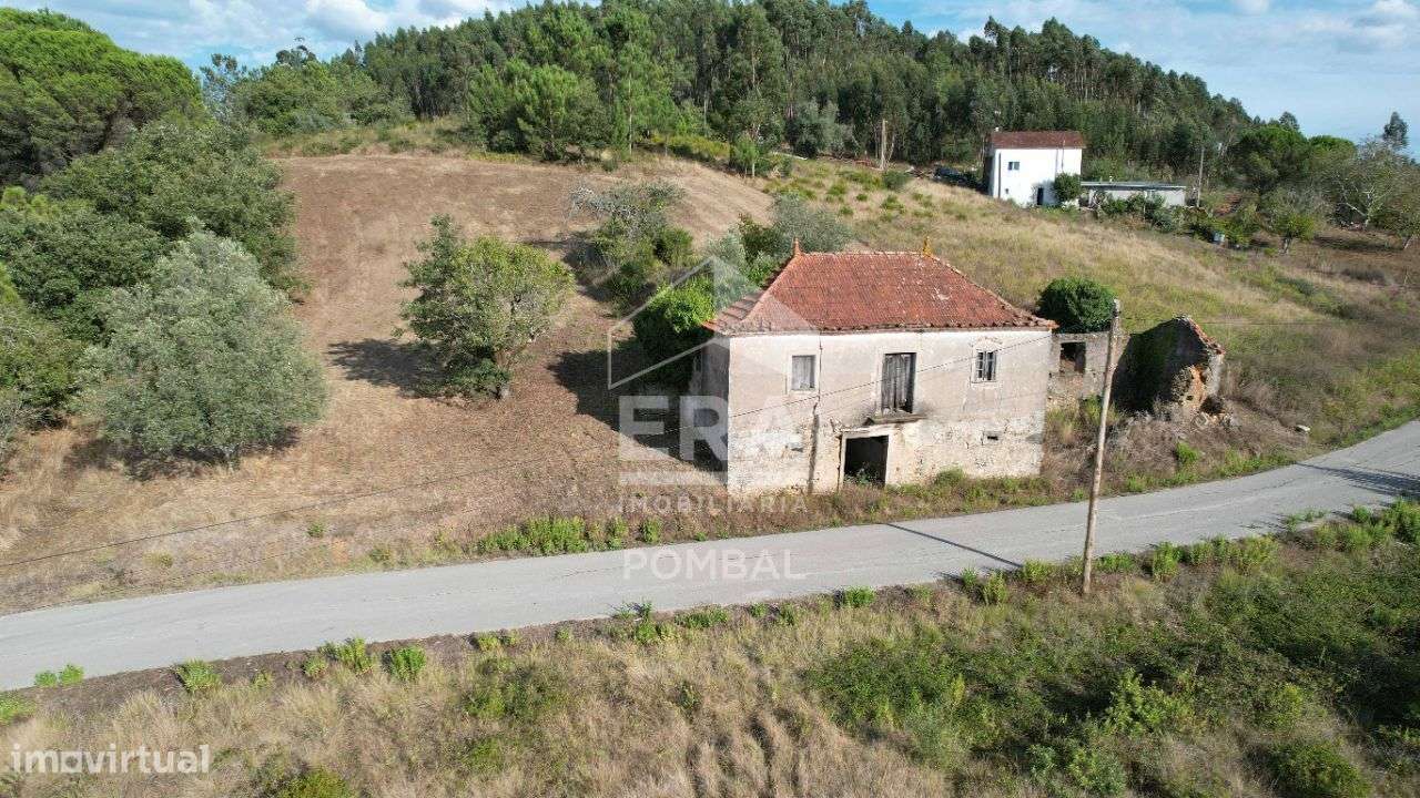 Moradia T3 localizada em Vila Cã, Pombal-10