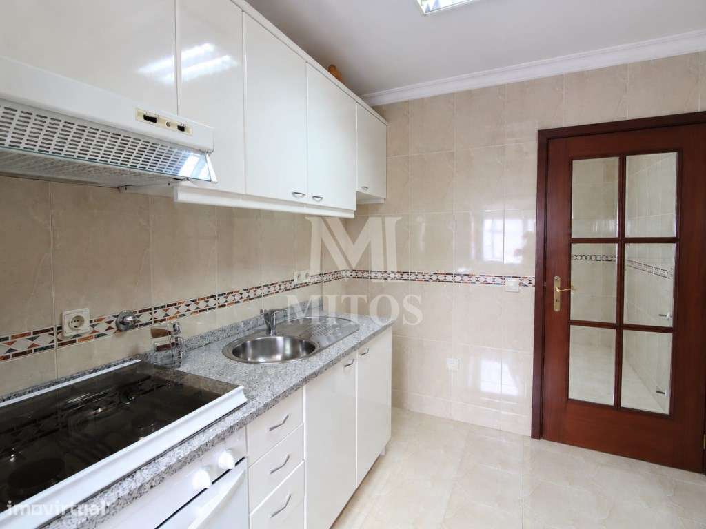 Apartamento T1+1 no Coração de Valongo com Garagem e Lareira-2