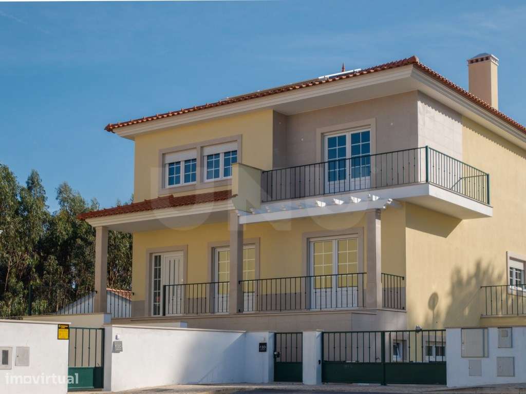 Moradia T4, para venda, em Caldas da Rainha - Grande imagem: 4/48