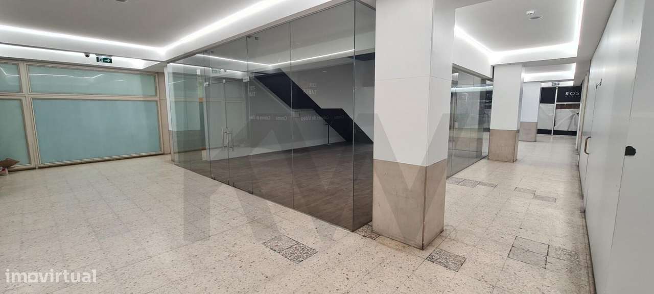 Loja à Rotunda da Boavista. Grande oportunidade! - Grande imagem: 4/10