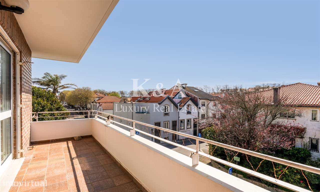 Apartamento cobertura T4+1 duplex, na Foz. - Grande imagem: 2/21