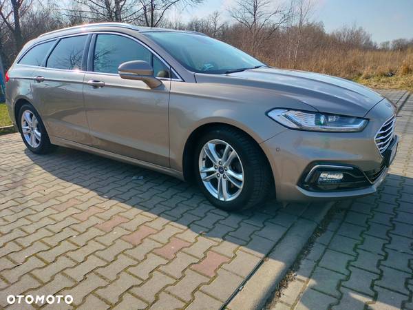 Ford Mondeo - 4