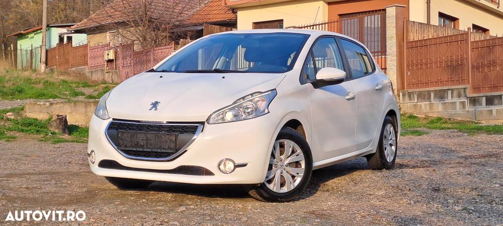 Peugeot 208 1.0 L PureTech Active - 12