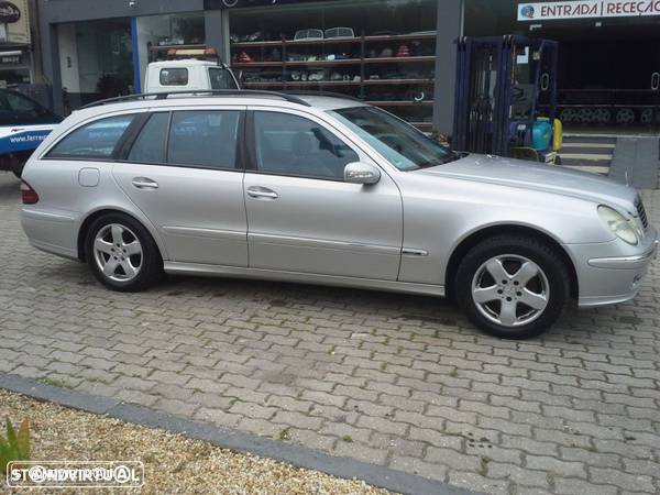 Mercedes Classe E 270 CDI W 211 de 2003 para peças - 2