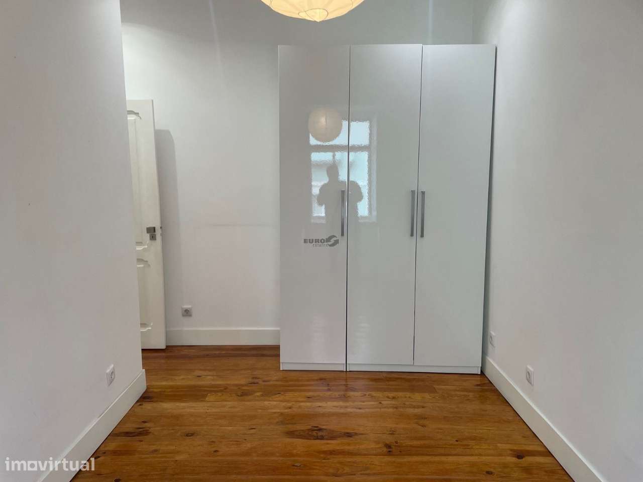 Excelente T2 para venda ao pé de Sete Rios-9