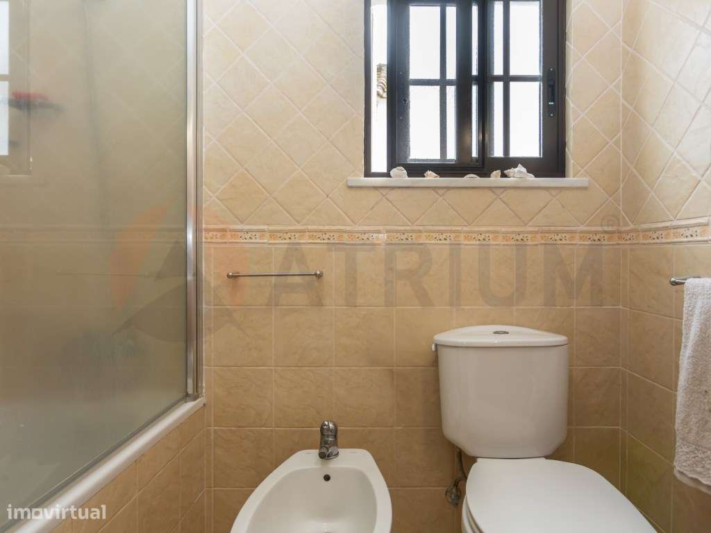 Moradia T3 com garagem, no Faralhão-28