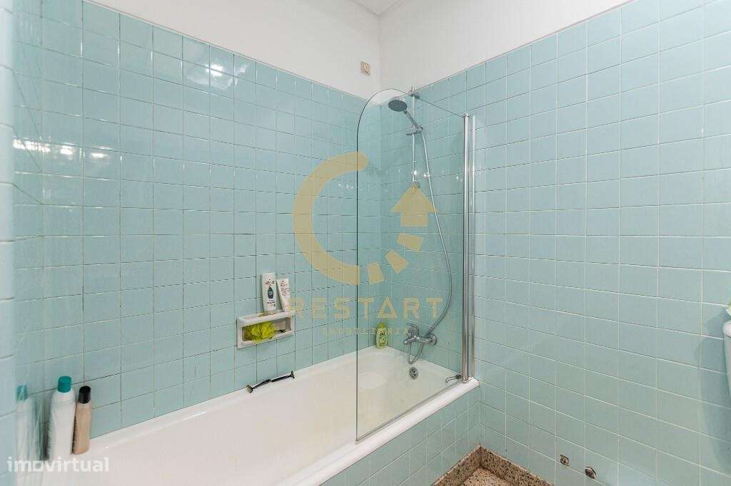 Moradia T11 Remodelada – Venda com Rendimento Garantido – Santa Luzia,-43