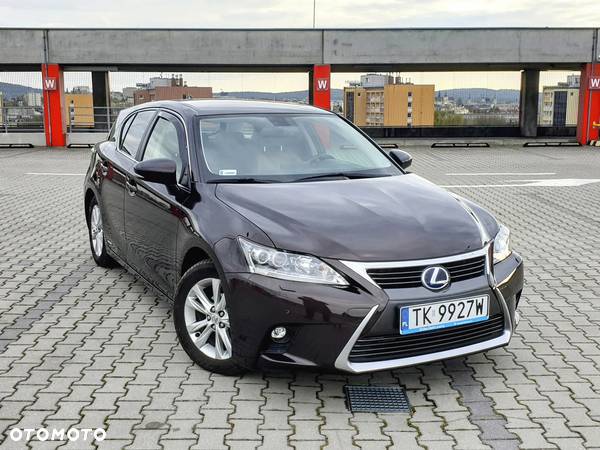 Lexus CT - 3