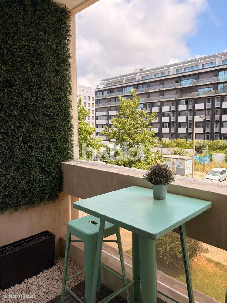 Apartamento T1+1 com lugar garagem em Padrão da Légua-13