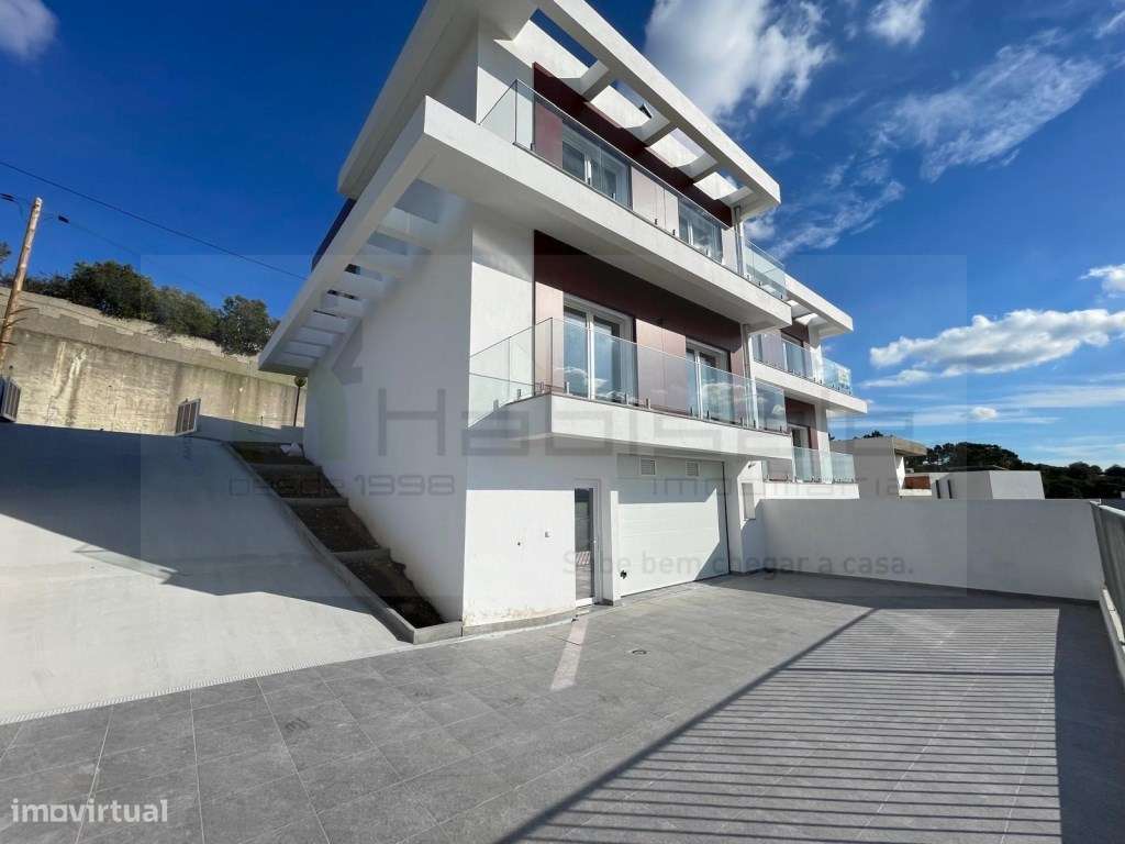 Moradia Geminada T3 garagem 60 m2 - Grande imagem: 4/35