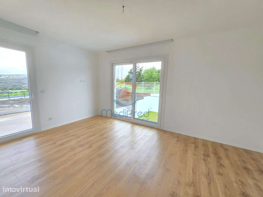 Apartamento T3 c/ Varanda de 22 m2 em Condomínio Privado com Piscin... - Grande imagem: 4/19