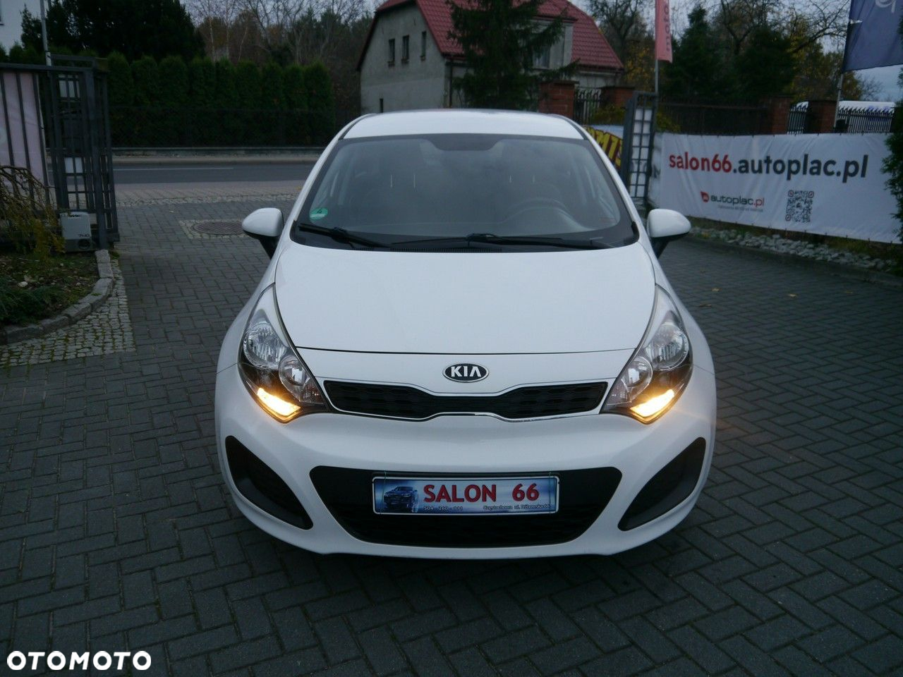 Kia Rio - 6