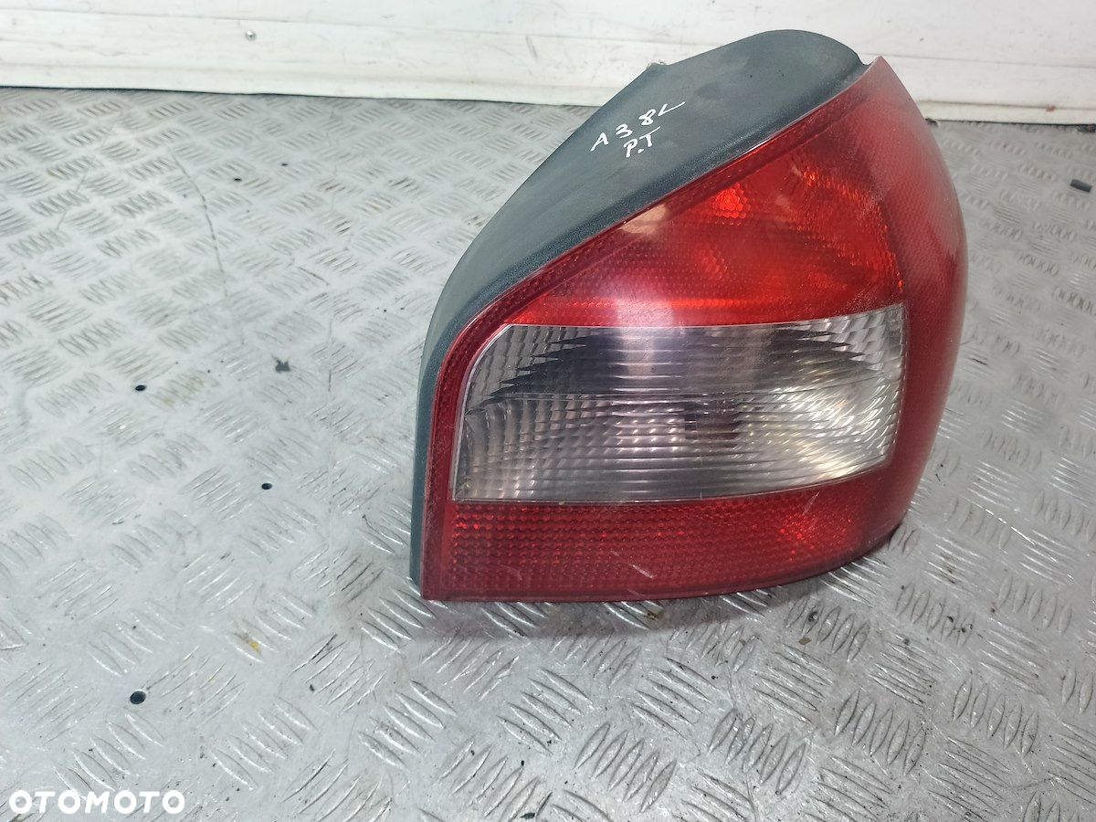 LAMPA TYLNA PRAWA AUDI A3 ( 8L1 ) 8L0945096B - 6