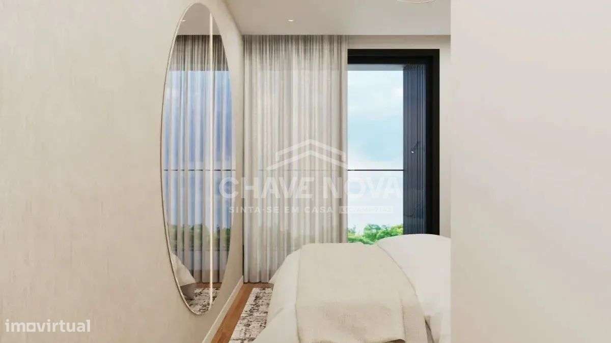 Apartamento T1 Novo c/ Lugar de Garagem e Arrumo em Santa Marinha-16