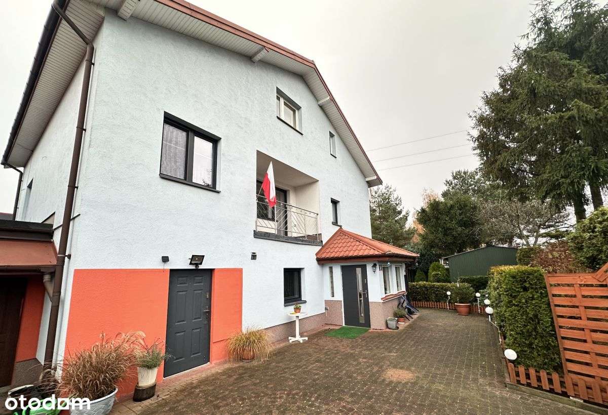 Nieruchomość premium – 3 budynki / 700m2 działka-19