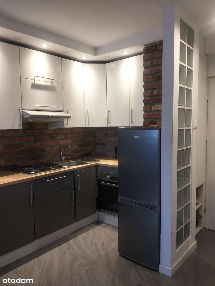 Piękna kawalerka w atrakcyjnej lokalizacji z oddzielną sypialnią - Pełny obrazek: 5/11