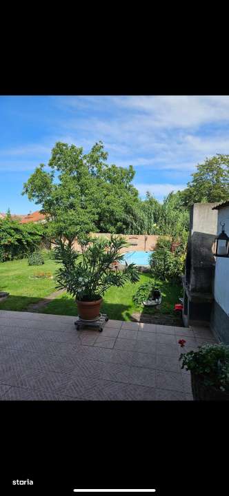 Vila Centrala 290 mp utili , 700 mp  de teren,15 ml Front, Str. Fantan - Imagine principală: 2/12