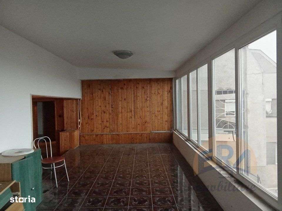 Apartament 4 camere,  , Str. General Magheru - Imagine principală: 3/10