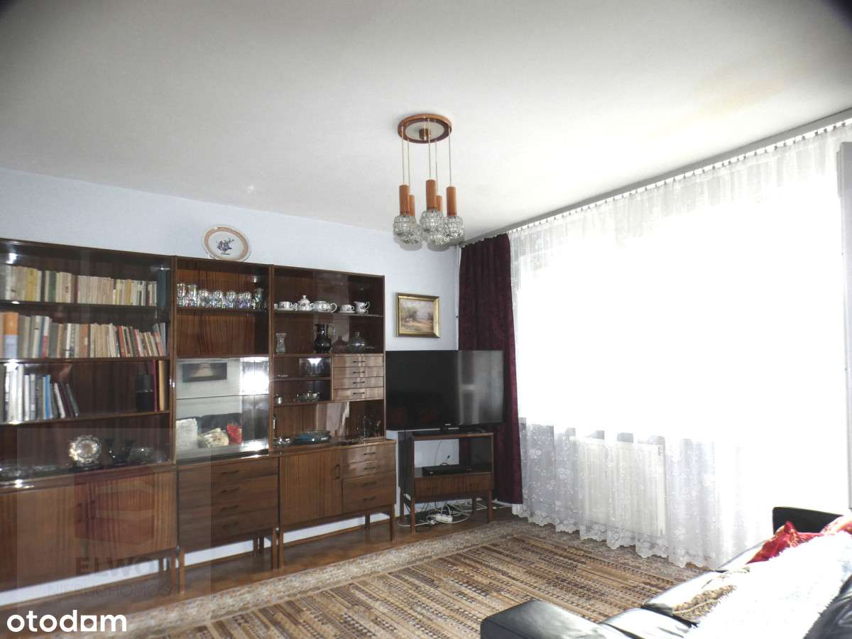 Ładne 3 pokoje z loggią jak w parku.-1