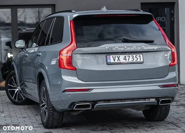 Volvo XC 90 - 8