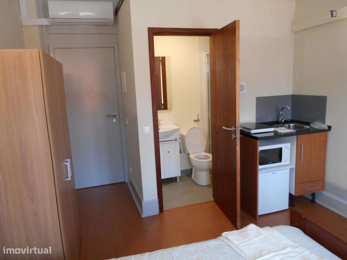 Estúdio - localizado em Baixa Coimbra - Grande imagem: 3/6