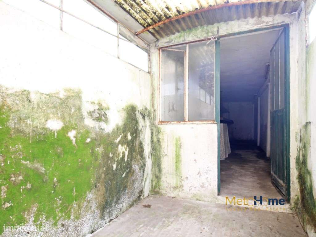 Moradia Térrea Junto ao Estádio do Dragão - Excelente Localização e...-21