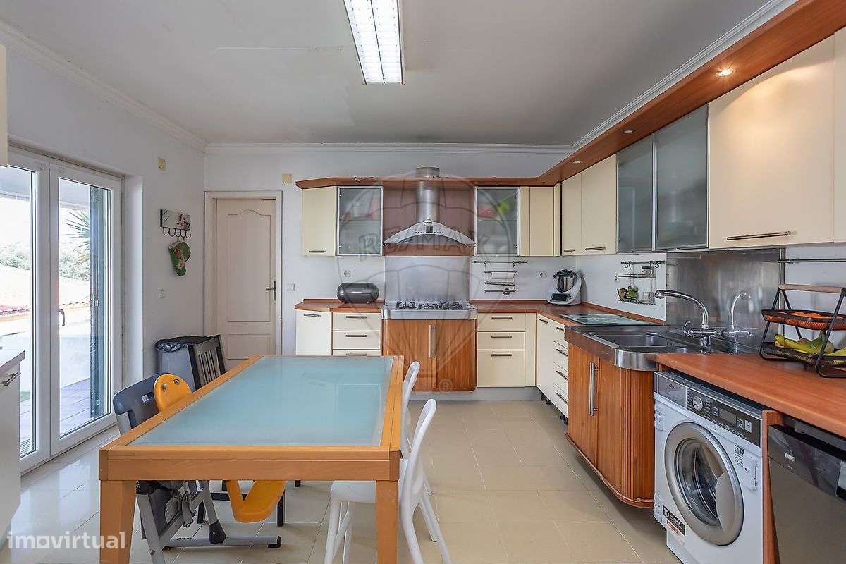 Moradia T4 para venda-23