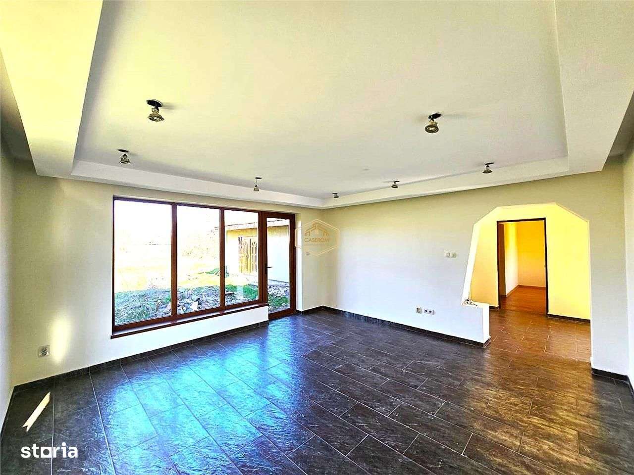 Video|Casa spatioasa cu 4 dormitoare + garaj si anexe | Teren 1.000 mp-5