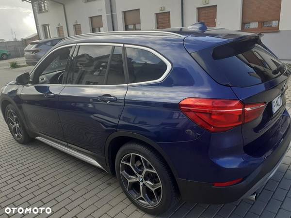 BMW X1 xDrive25i xLine - 9